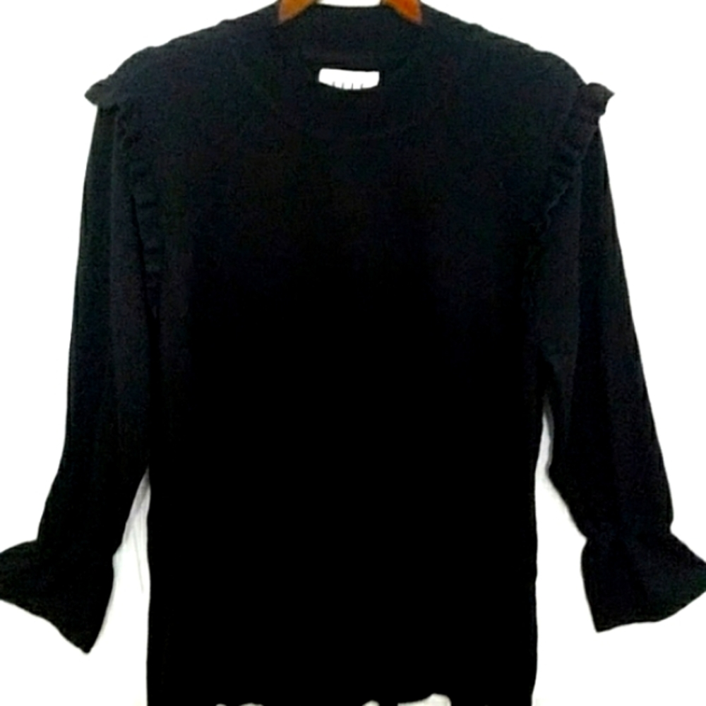 Elle Soft Black Sweater